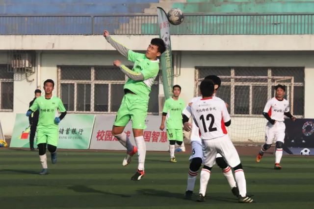 遗憾！本·西蒙斯重伤再袭，赛季势必报销